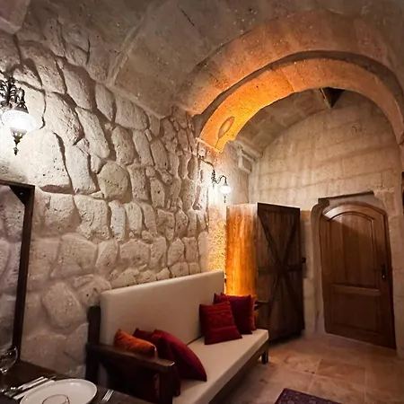 Rocca Stone *